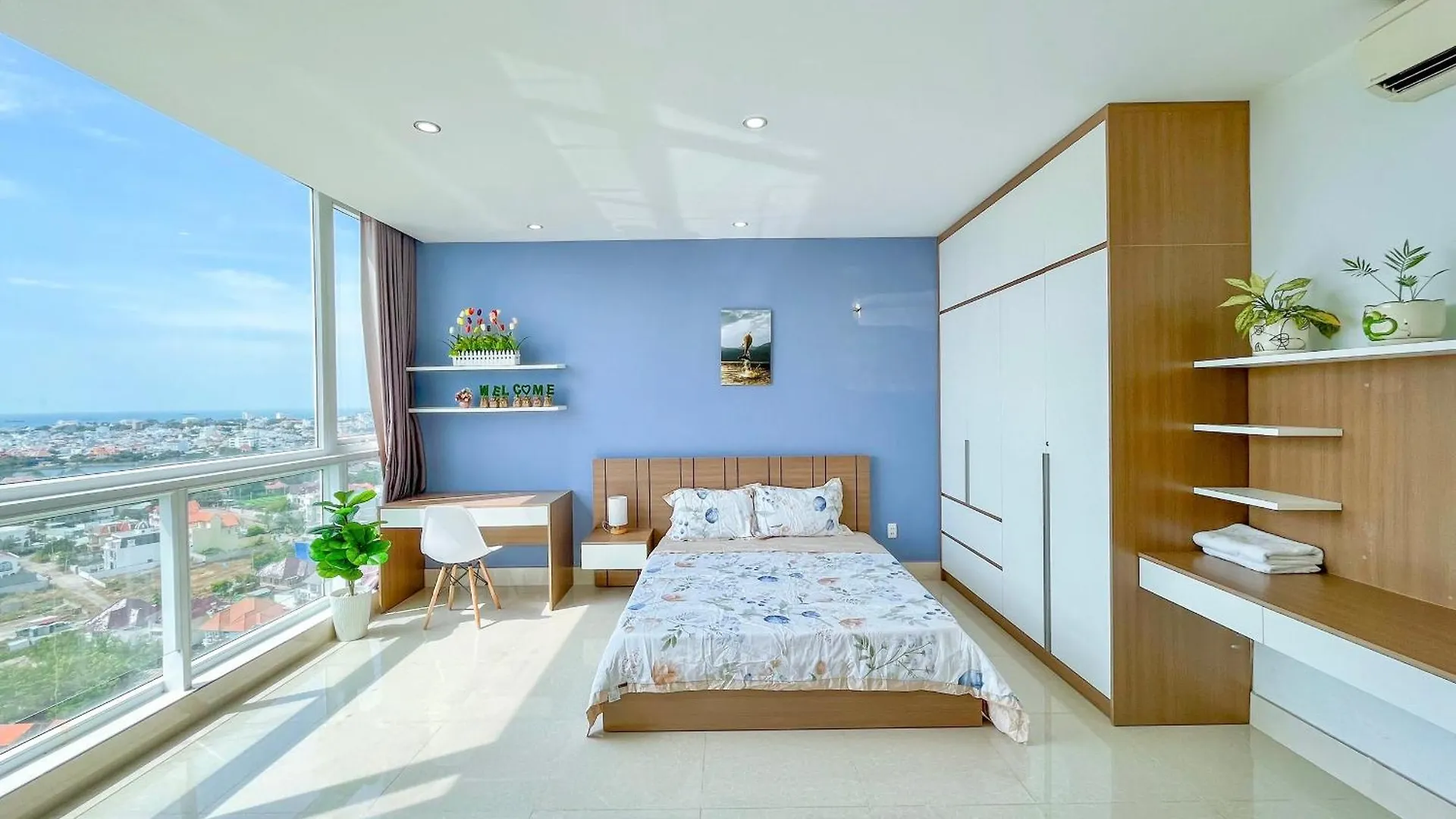 Can Ho Oasky,3 Phong View Dep Nhin Ra Bien,Nui Va Ho Bau Sen Vung Tau 0*,  Vietnam
